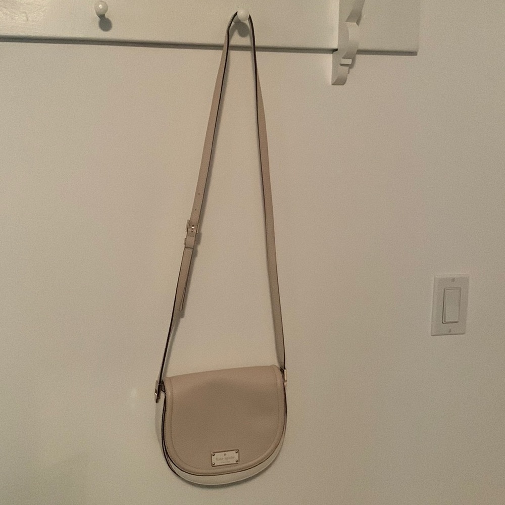 Kate spade pocket book